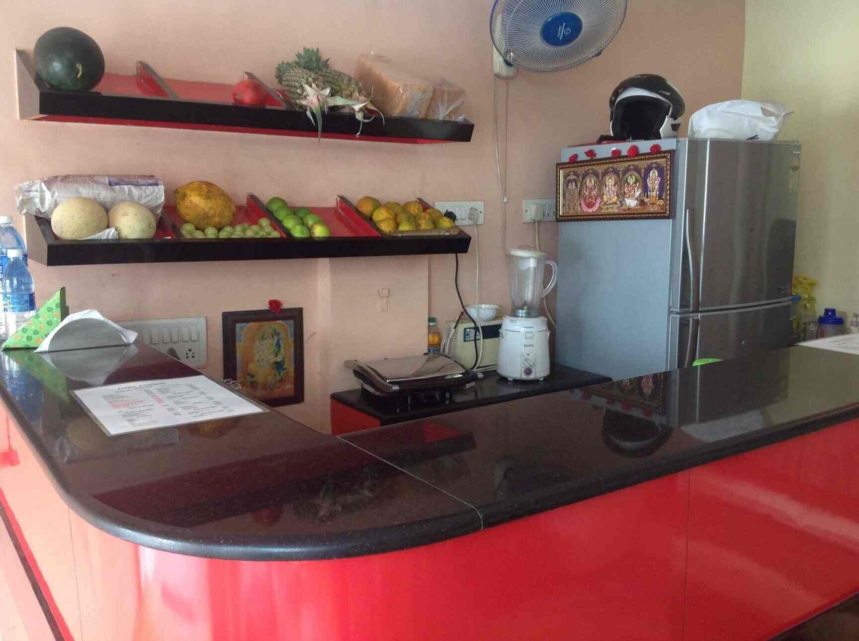 Oms Foods in Shenoy Nagar,Chennai Best Sandwich Stalls in Chennai