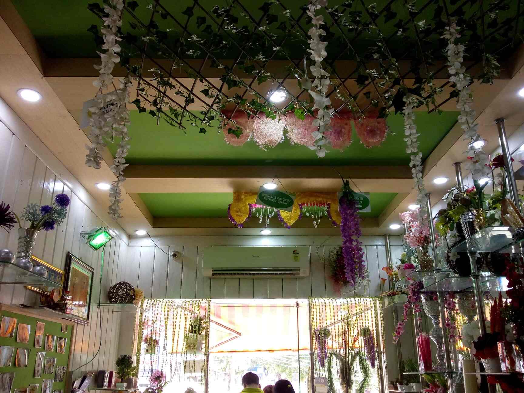 Ferns N Petals in Alwarthirunagar,Chennai Best Florists in Chennai