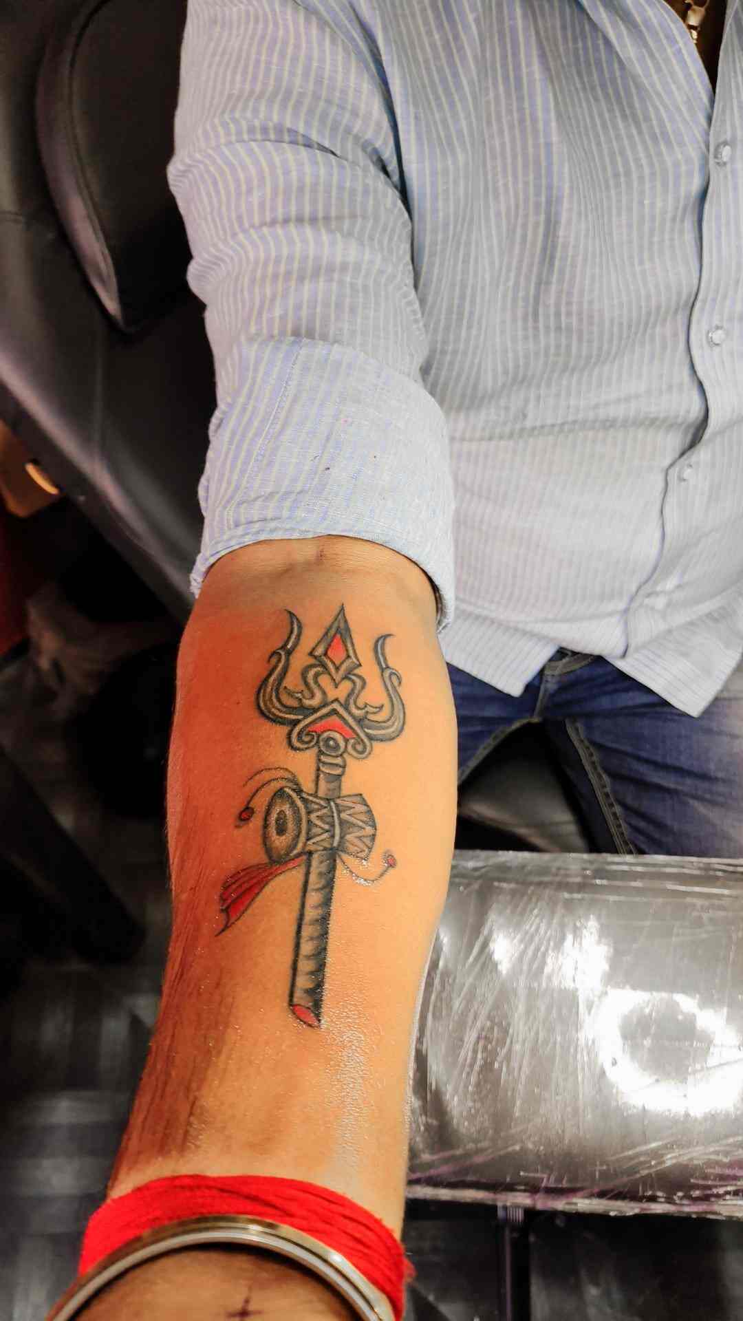 15 V Line Tattoos JacquiStephine