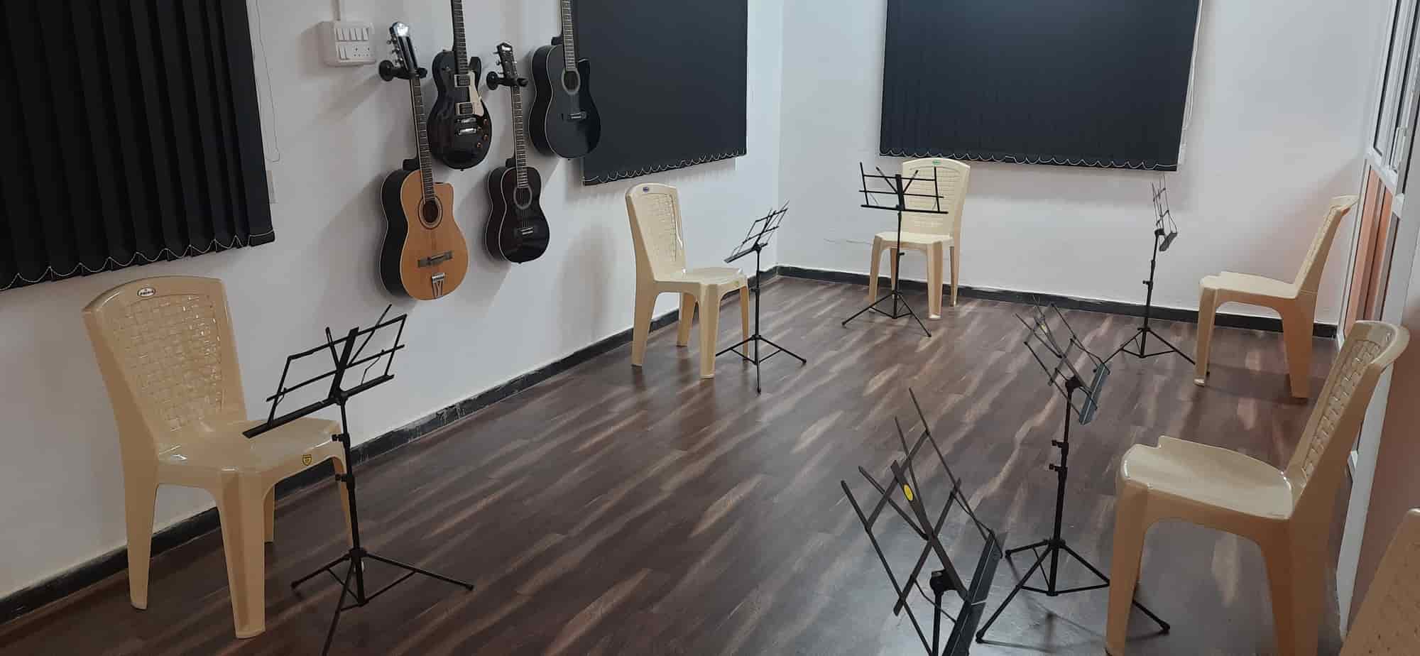 Best Piano Music Classes Near Me in Meena Estate, Coimbatore Piano