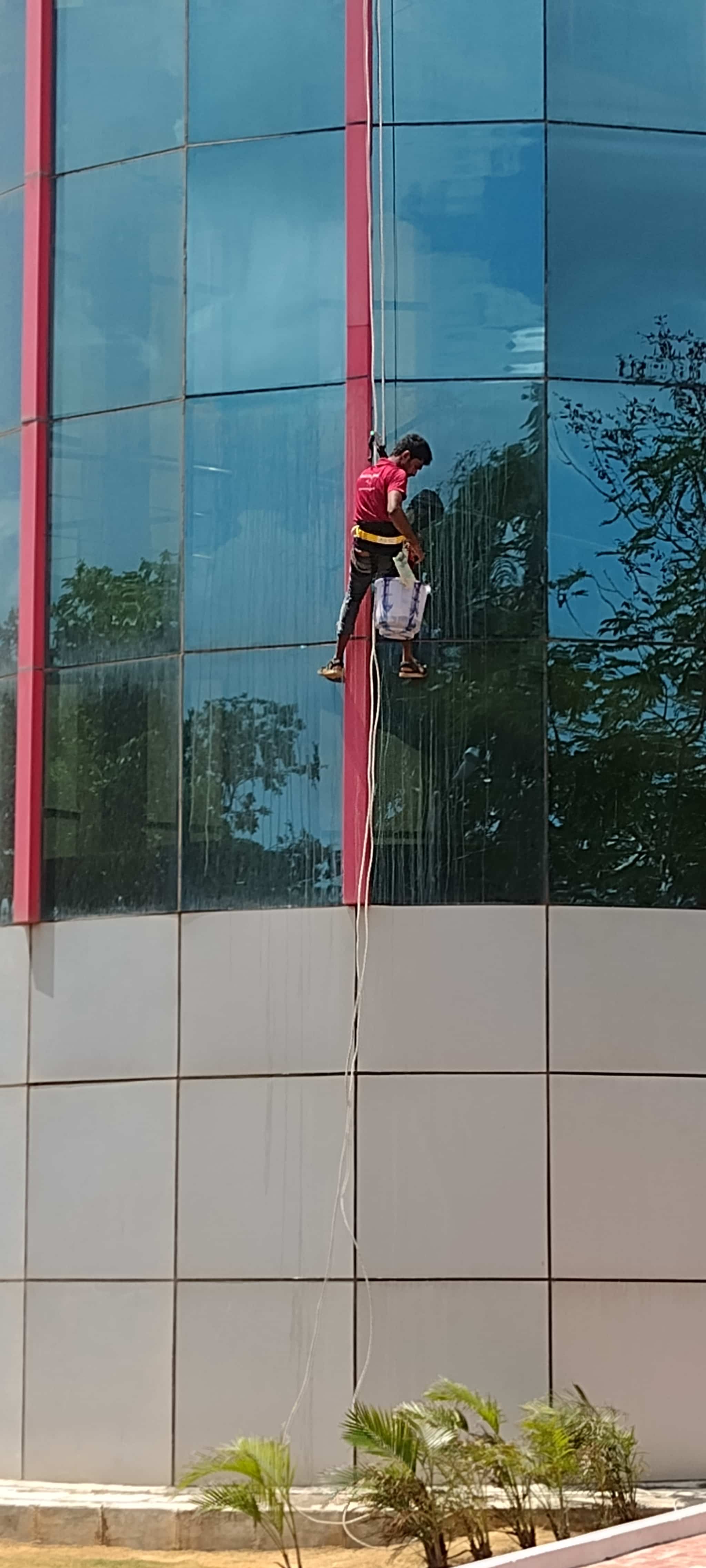 Srm Cleaning Service in Podanur,Coimbatore Best Cleaning Services in