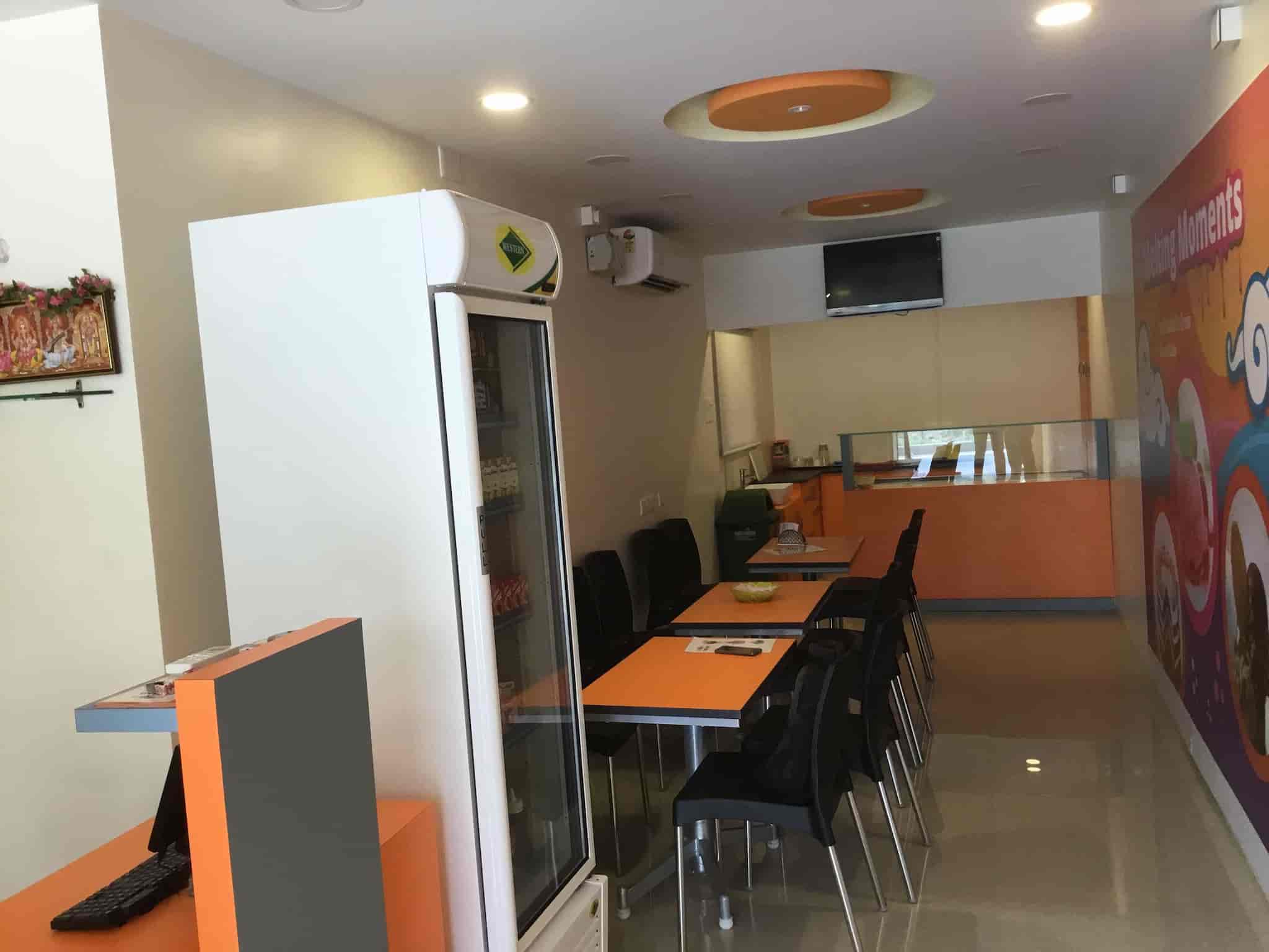 Top Scoops Ice Cream Retailers in Ernakulam Best Scoops Ice Cream