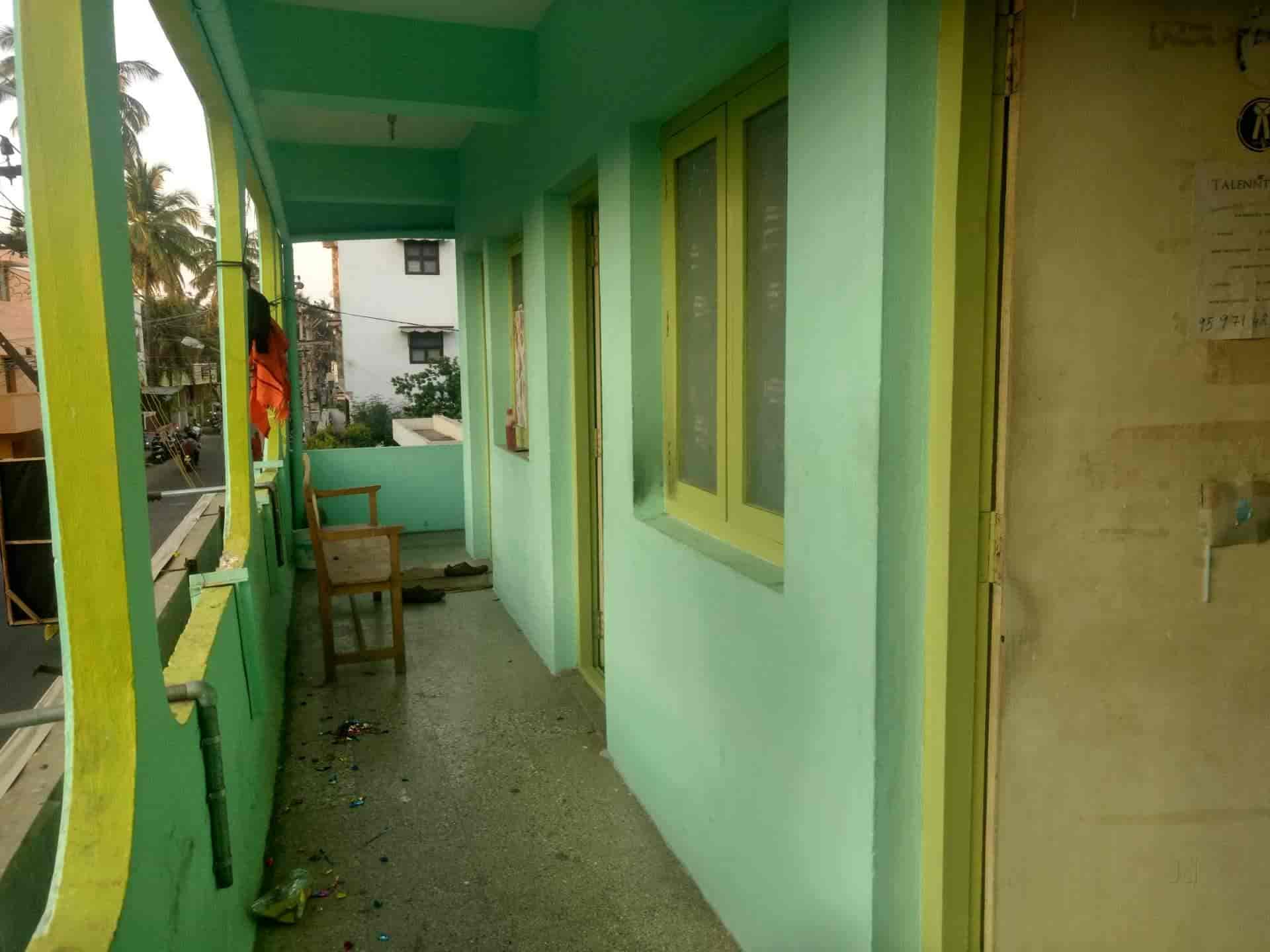 Talenntaa Academy in Kuppakonanpudur,Coimbatore Best Computer