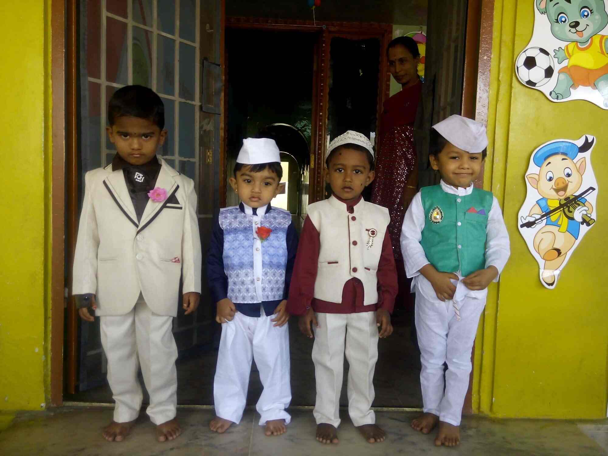 dress up as national leader