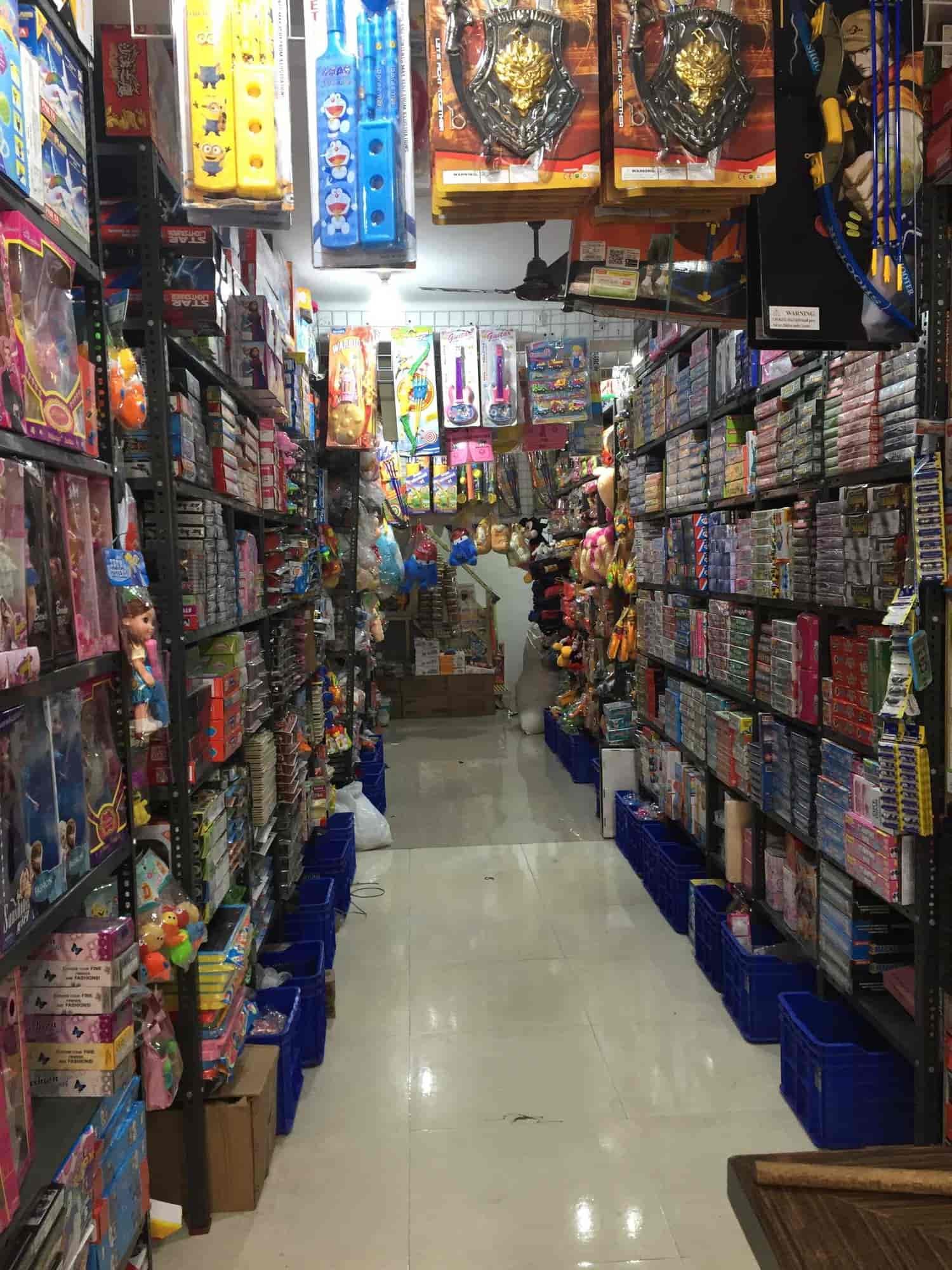 Top Plastic Toy Wholesalers in Town Hall Best Toy Plastic Wholesalers