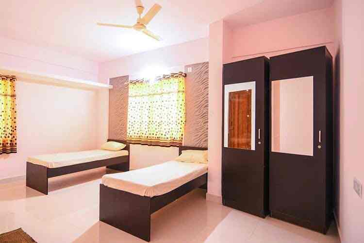 Queens Ladies Hostel, College Square Hostels in Cuttack Justdial