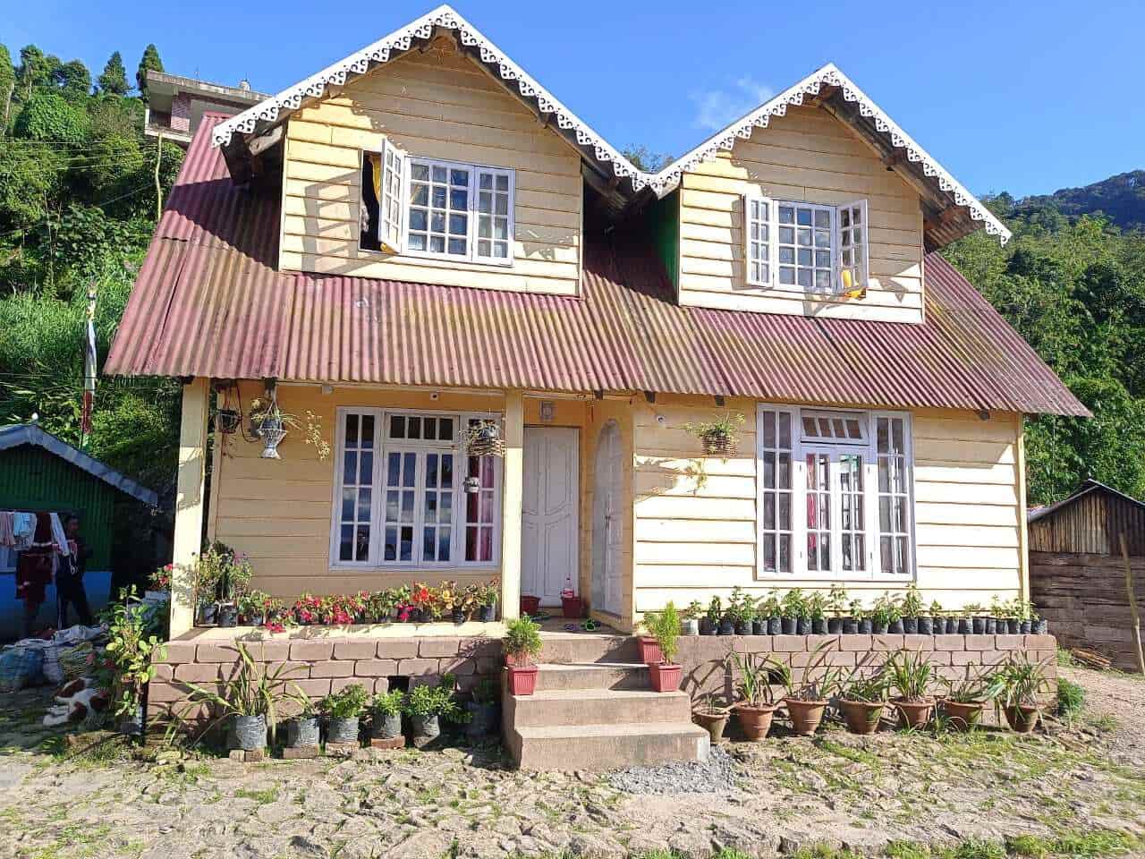 Book Online at Hill Castle Homestay, in bhutia busty, Darjeeling - Best  Hotels in Darjeeling - Justdial