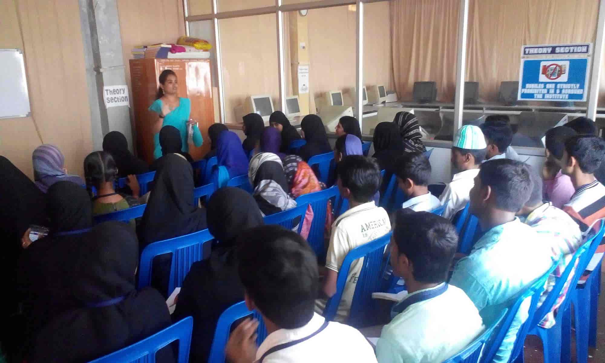 D Smart Computer Education in Ashoka Road Davangere,Davangere Best