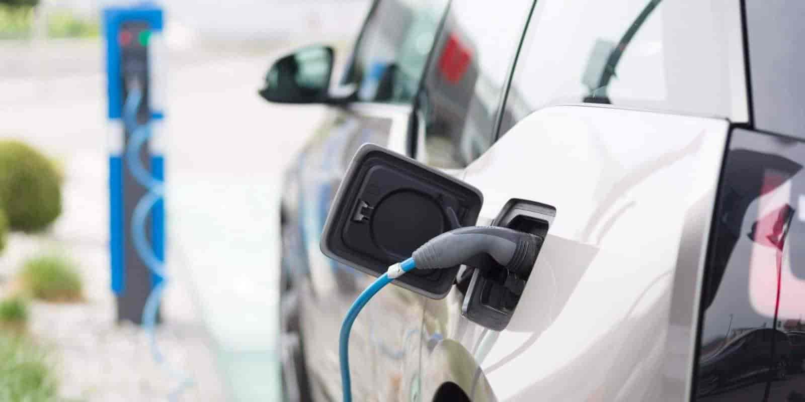 Top Electric Vehicle Charging Stations in Thanisandra Main Road