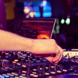 Night Clubs in Scheme 78, Indore - Page 2