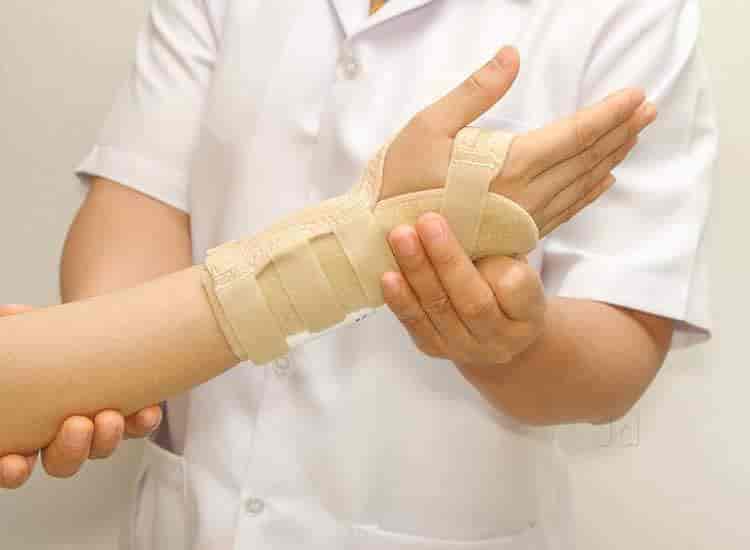 Dr. Pv Ramesh (Suraksha Orthopaedic Center) in Dwaraka Nagar