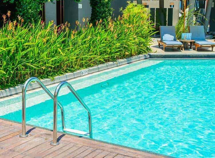 List of Top Swimming Pools in Lake Gardens - Best Pay & Play Swimming Pools  - Justdial