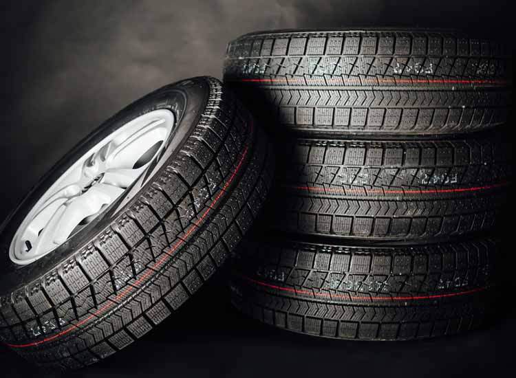 215/65 心地よ R16、BRIDGESTONE BLIZZAK VRX-3、21年