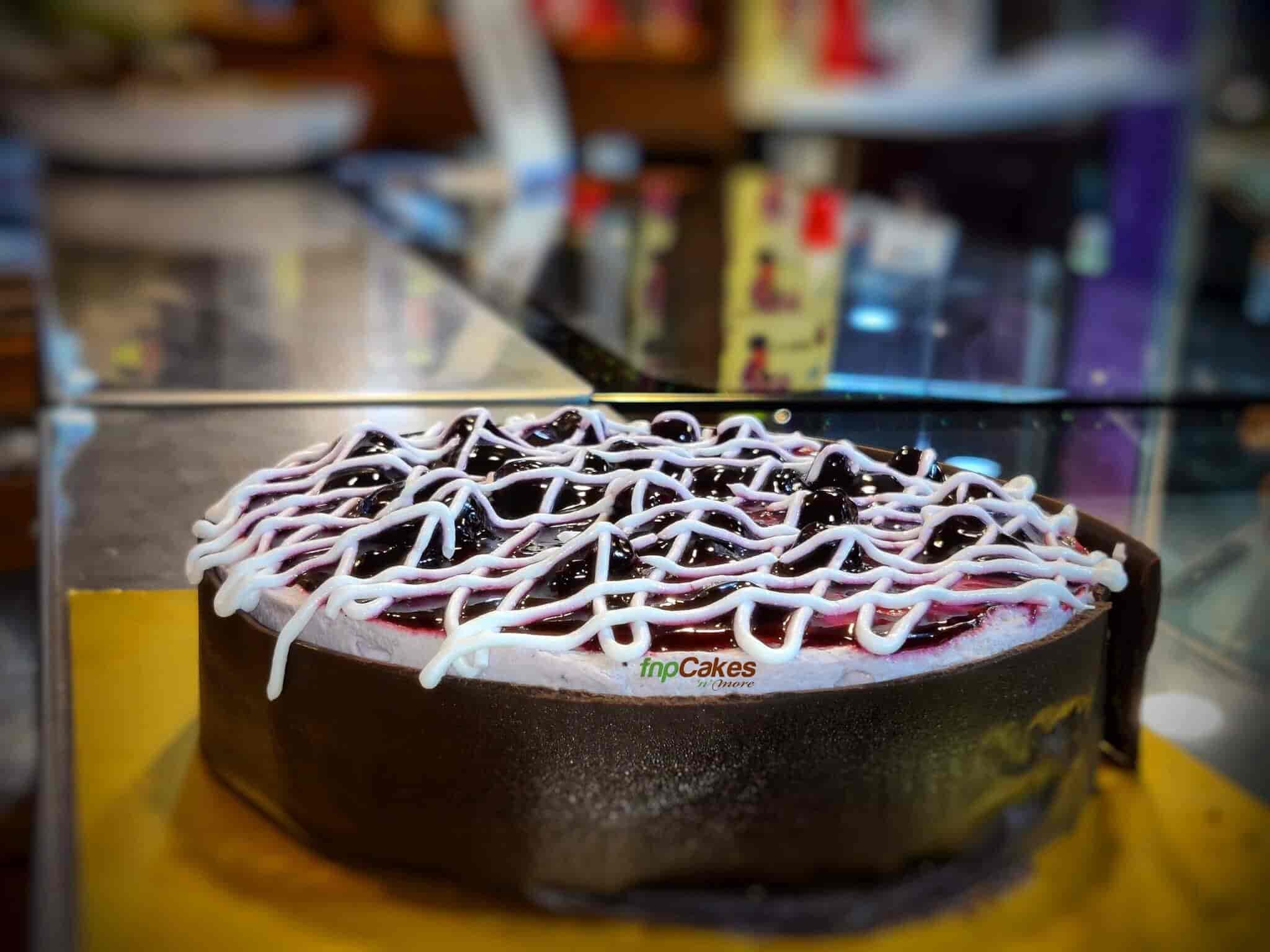 Fnp Cakes N More in Gamma 1Greater Noida,Delhi Best Cake Shops in