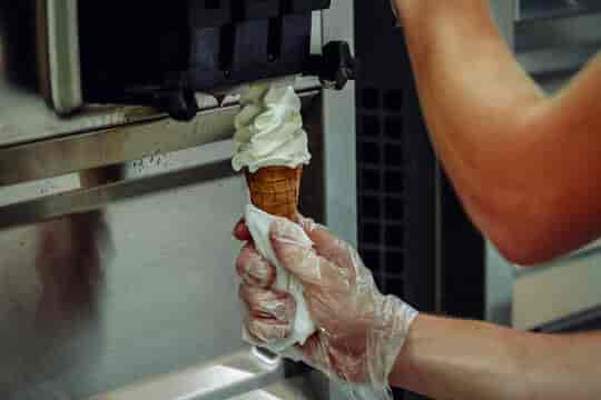 ice cream cone banane ki machine