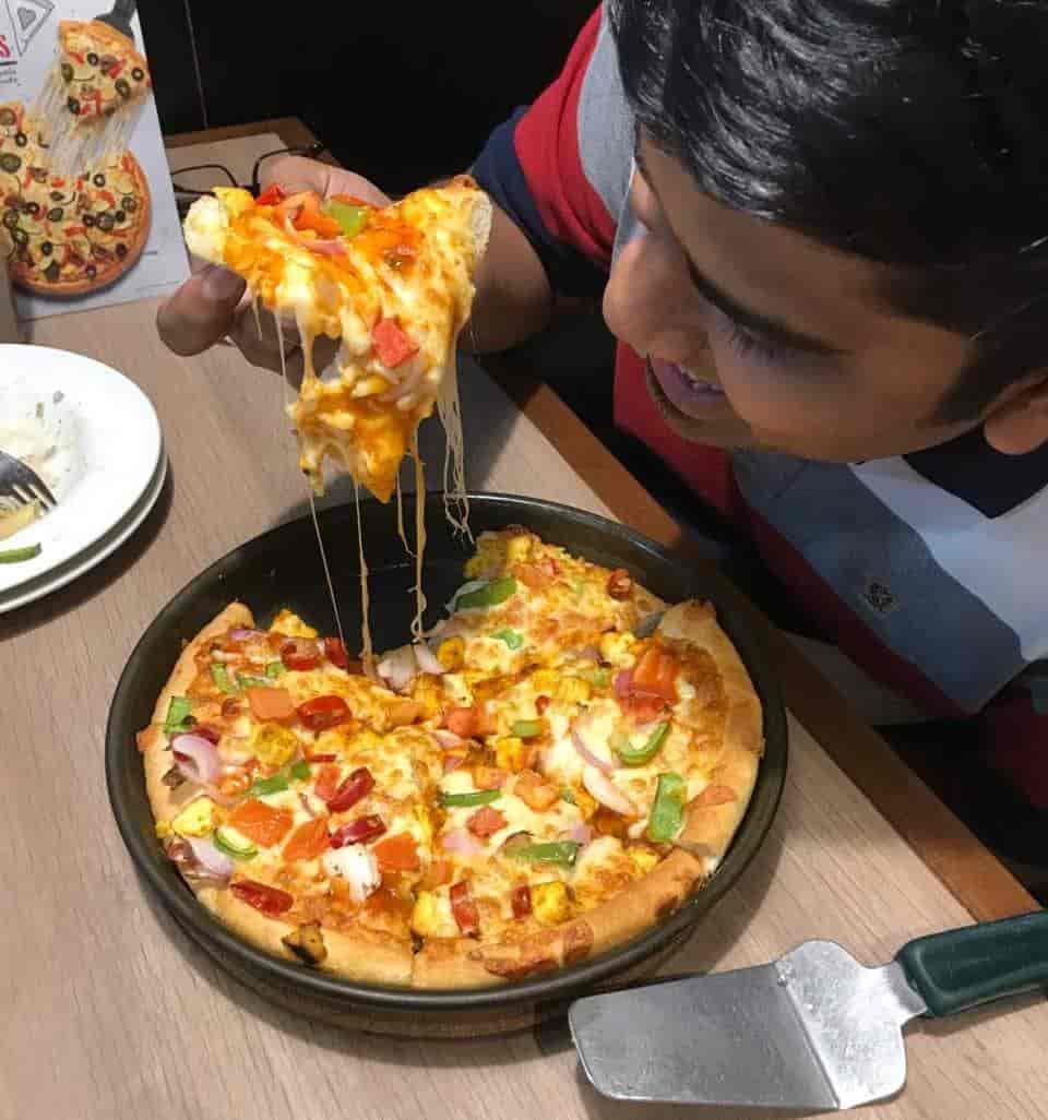 Pizza Hut near Cosmos MallBrookefield, Bangalore Order Pizza online