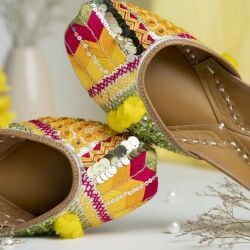 Find list of Stelatoes in Bangla Sahib Road Connaught Place Delhi Justdial