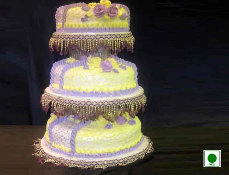 Share more than 110 swiss castle cakes images latest in.eteachers