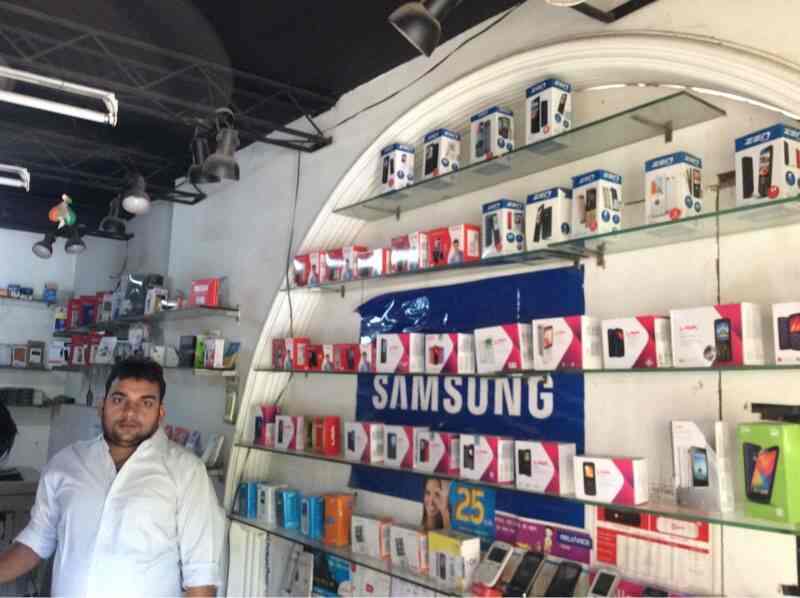 Complete Mobile Shop in Jakhan,Dehradun Best Mobile Phone Dealers in