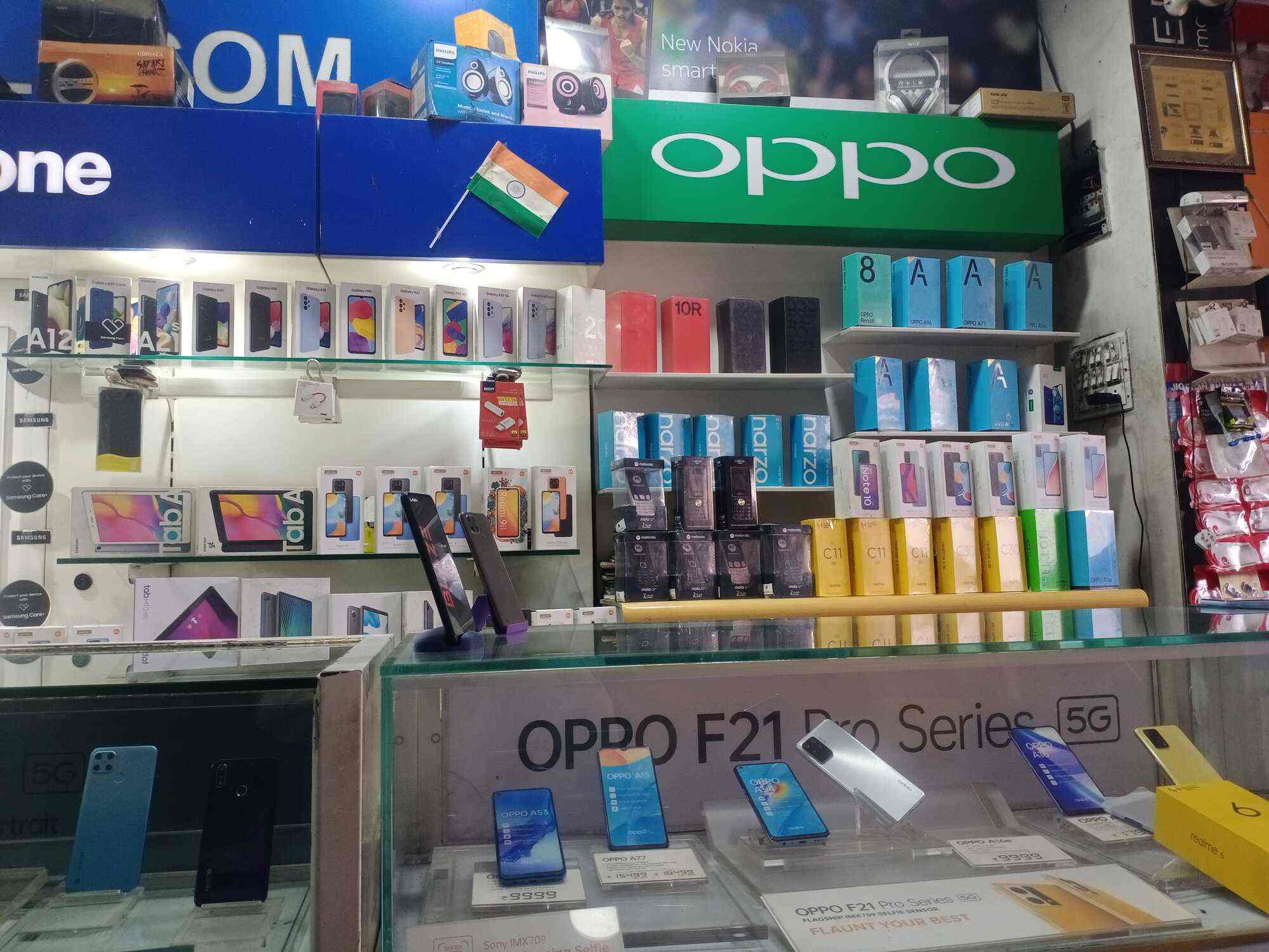 Victoria Communications in Chakrata Road,Dehradun Best Mobile Phone