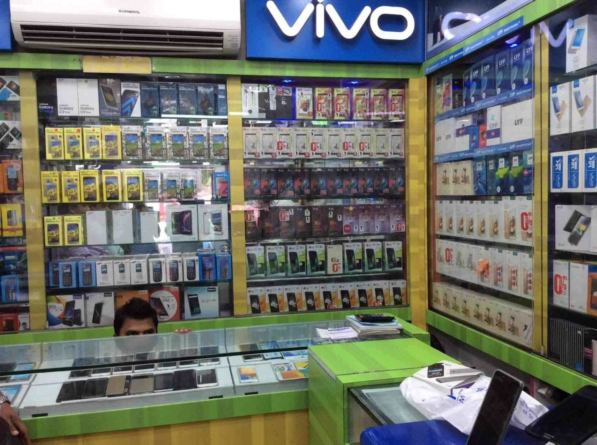 Arora Mobile Shop in Dehradun City,Dehradun Best Mobile Phone Dealers