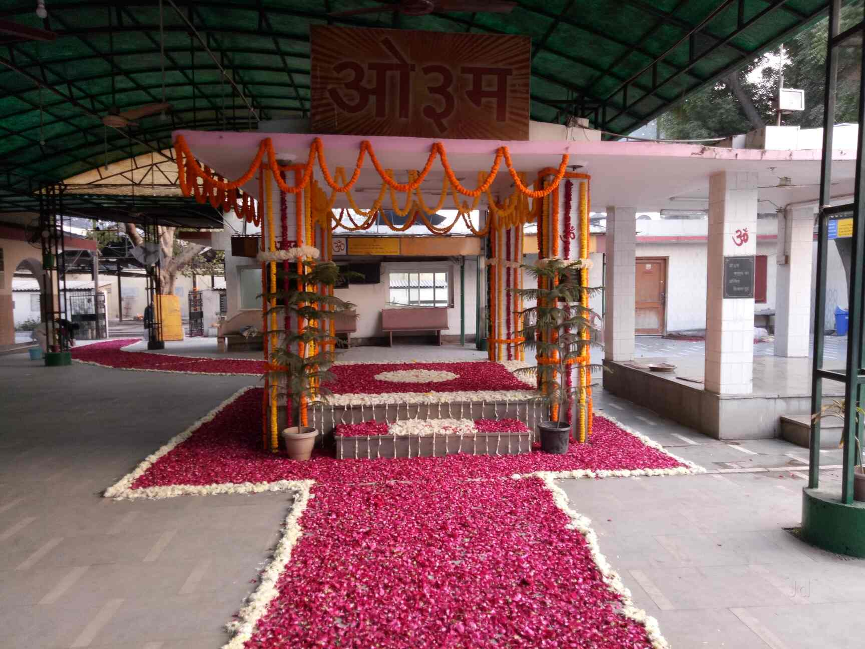 Top Crematoriums in Libaspur,Delhi Best Crematorium Machine near me