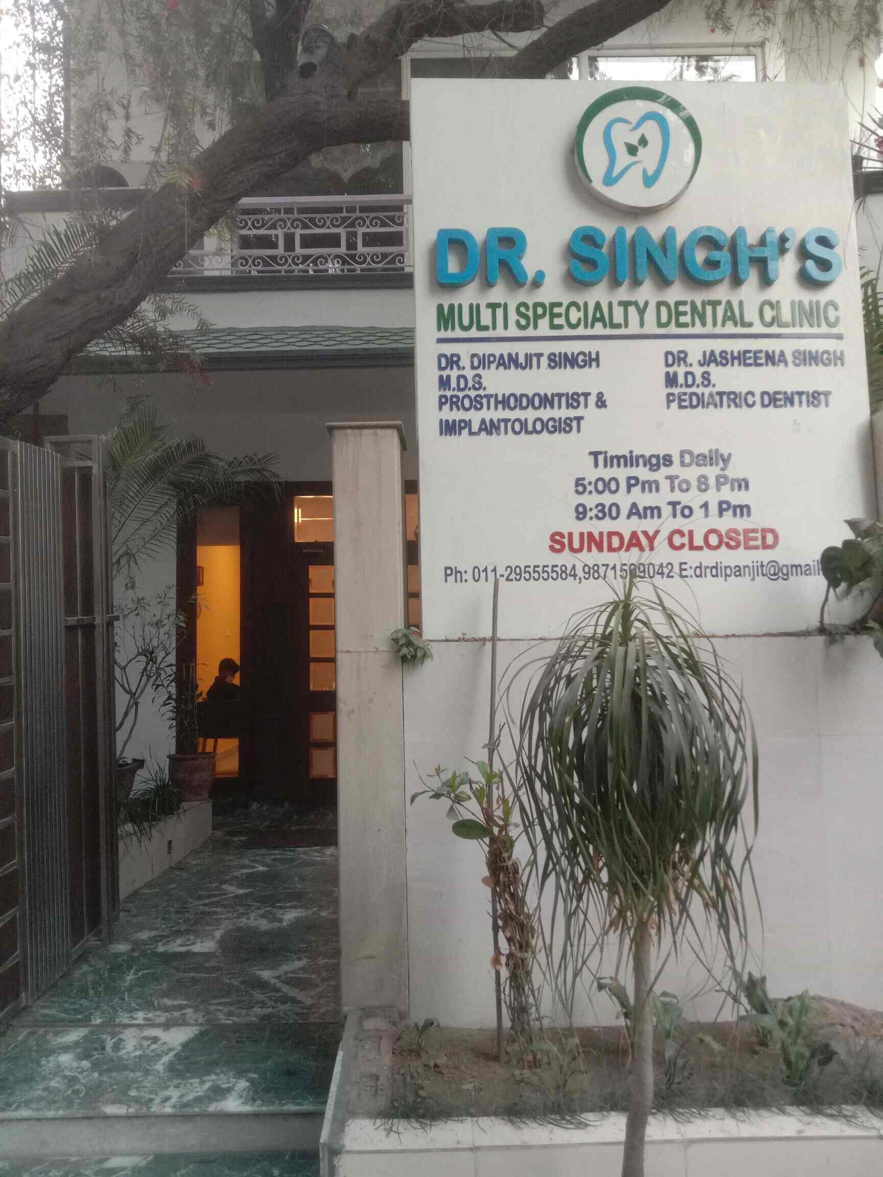 Dr. Singhs Dental Care Centre Photos, Saket, Delhi Pictures & Images