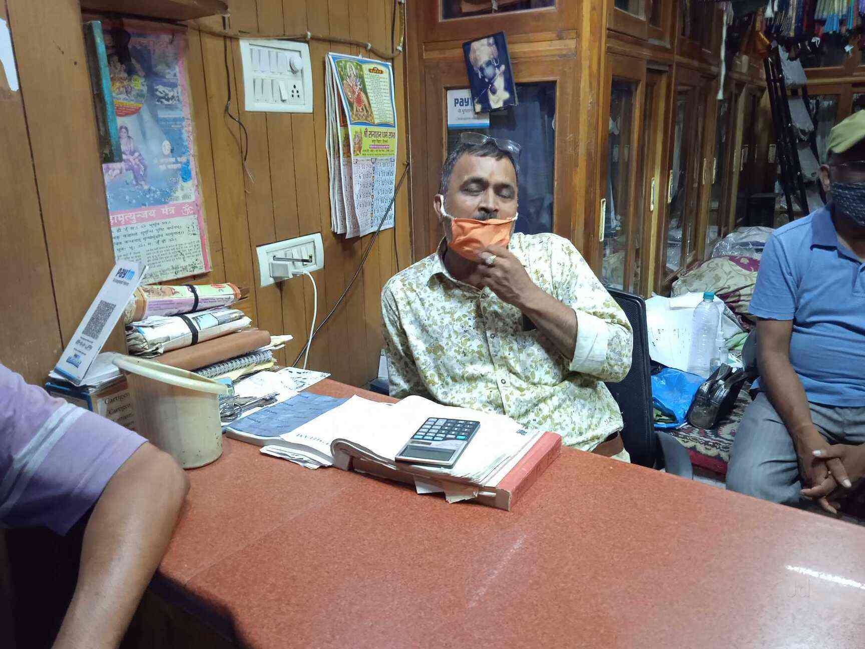 Shubham Drycleaners in Mayur Vihar Phase 1,Delhi Best Carpet Cleaning