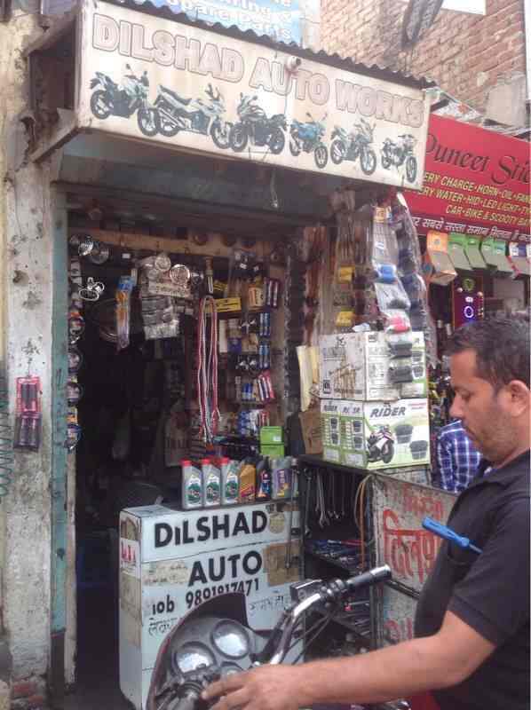 Dilshad Auto Works in Dakshinpuri,Delhi Best HeroMotorcycle Repair