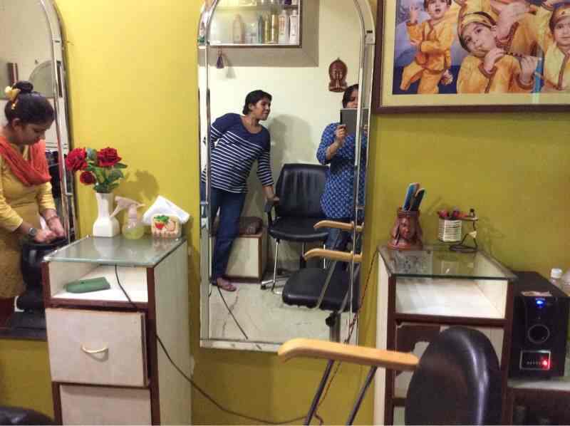 Priti Hair & Beauty Clinic in Vasundhara Enclave,Delhi - Best Makeup Artists in Delhi - Justdial Priti Hair & Beauty Clinic in Vasundhara Enclave,Delhi - Best Makeup Artists in Delhi - Justdial