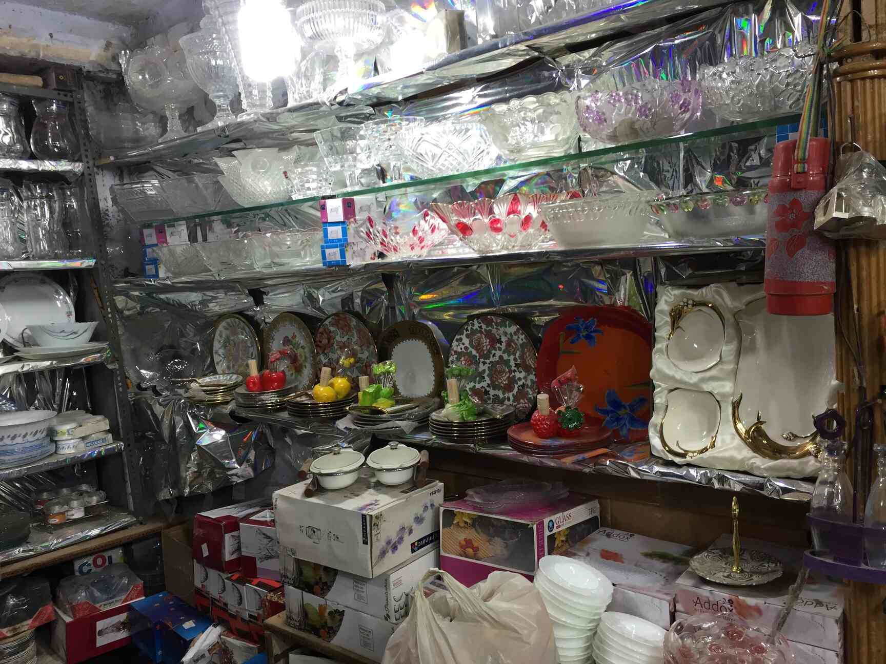 Unique Crockeri in Azad Market,Delhi Best Automobile Glass Dealers in
