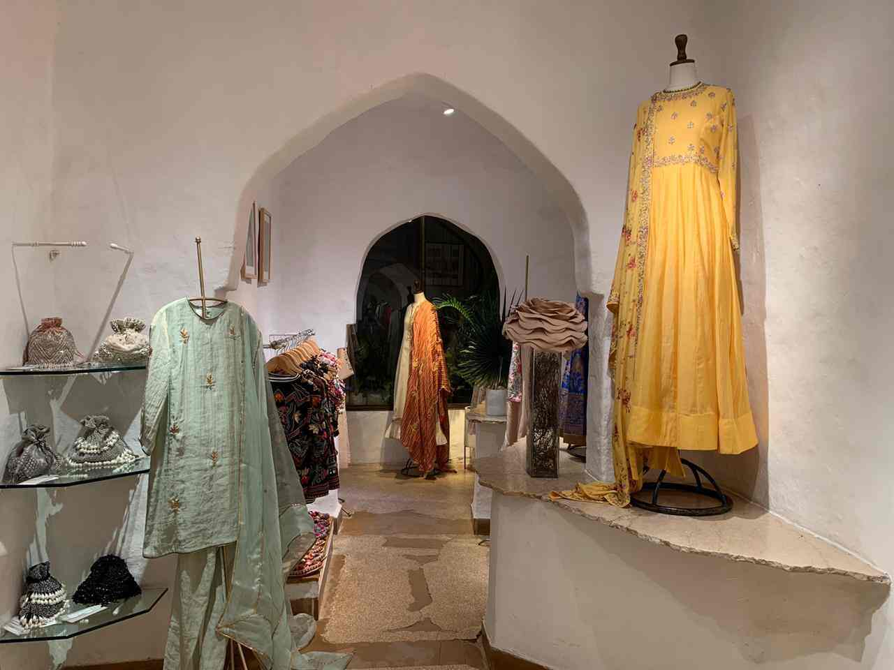 Varun Bahl Fashion Stores in New Delhi, Delhi Designer Wear Stores