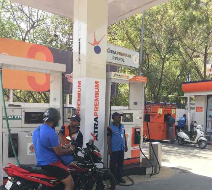 Top Petrol Pumps in Palam Village Best Petrol Filling Stations near