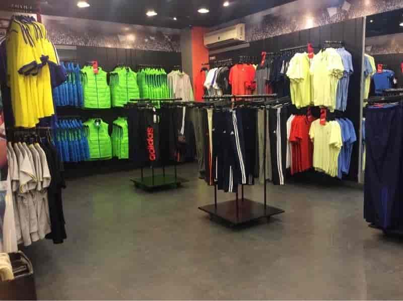 adidas factory outlet pitampura