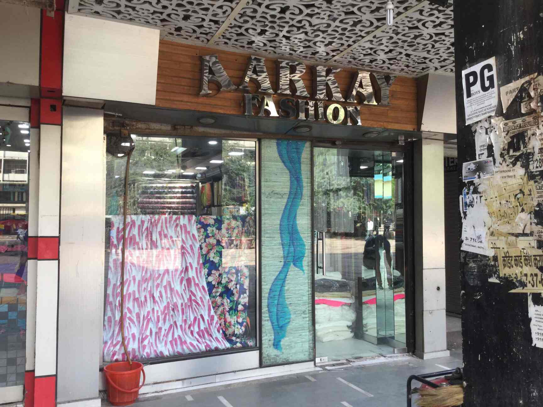 Top Woollen Fabric Retailers near Hazrat Nizamuddin Railway Station