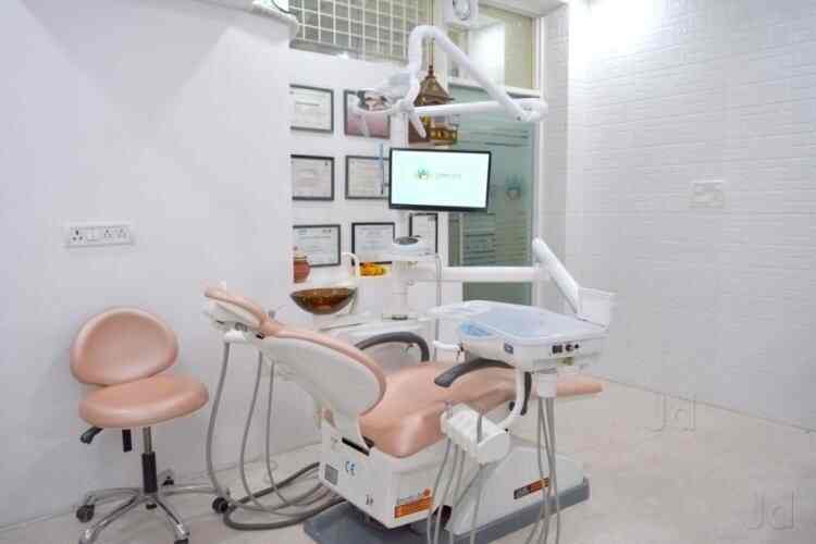 Vasudeva Dental Clinic in West Patel Nagar,Delhi Best Dental Clinics