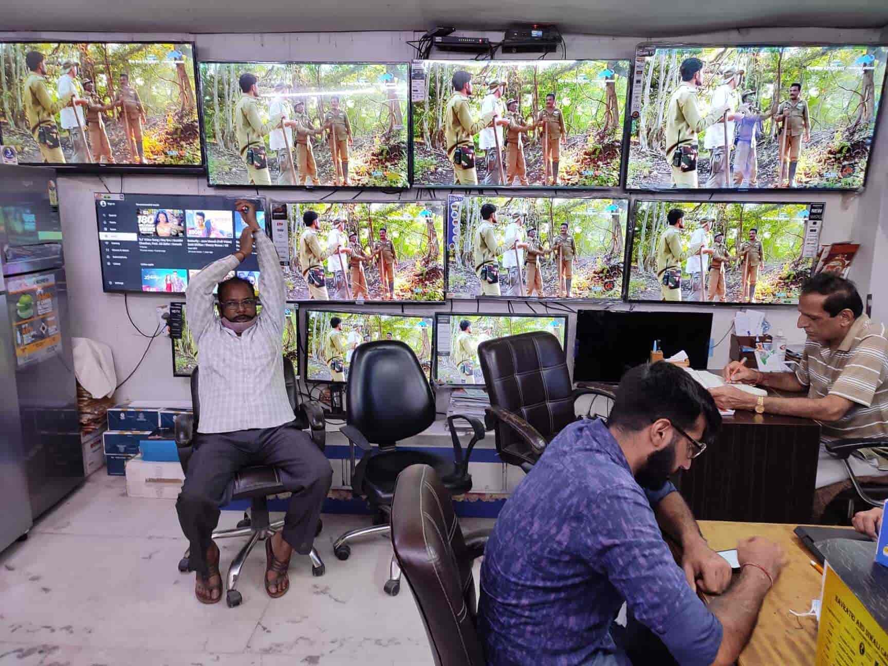 Ramlal Cycle & Electronics (Jiomart Digital Partner) in Mehrauli,Delhi