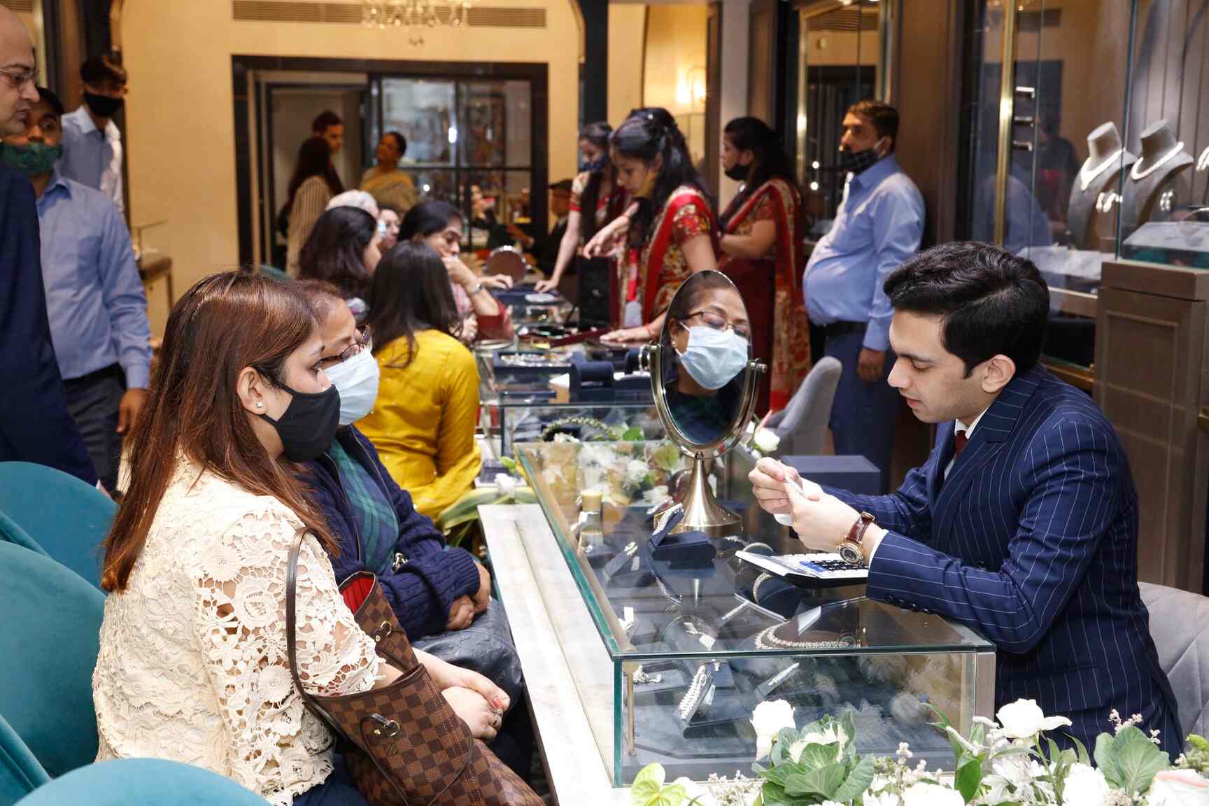 K K Jewel in South Extension 2,Delhi Best Gold Jewellery Showrooms in