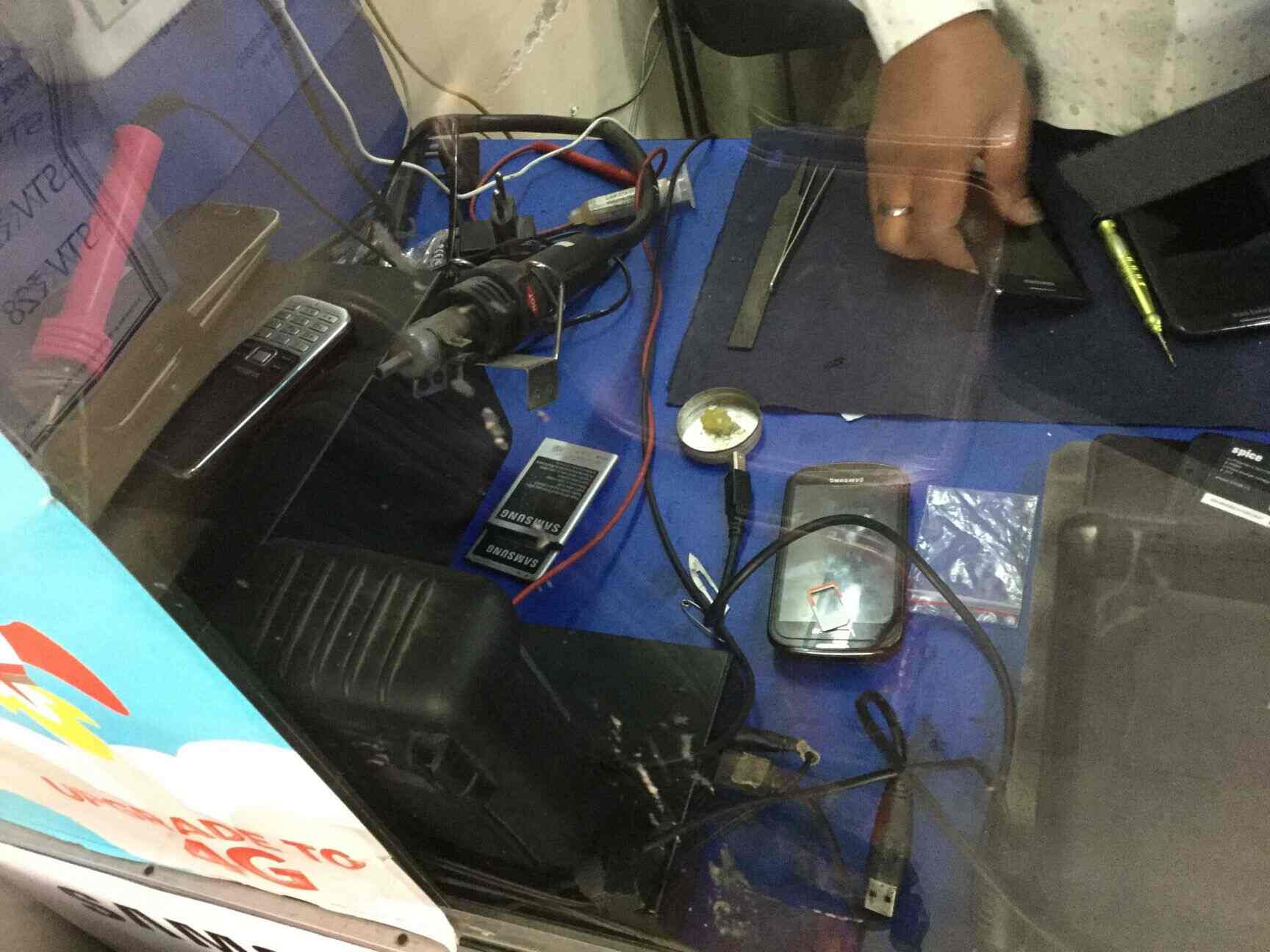 Care It in Laxmi Nagar,Delhi Best LavaMobile Phone Repair & Services