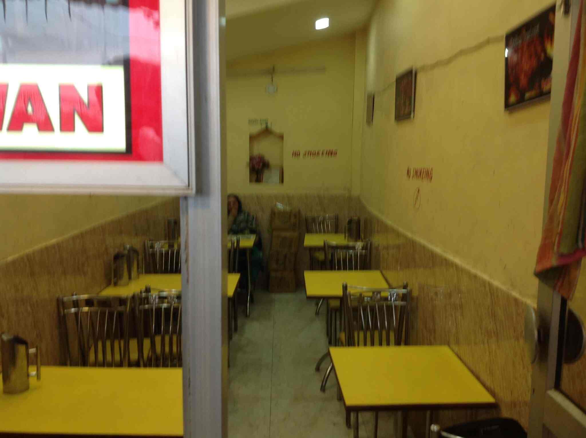 Shabnam Restaurant Kashmiri Wazwan in Chandni Chowk,Delhi Best