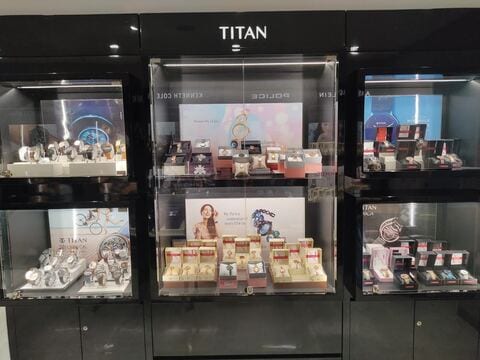Titan showroom in lajpat nagar sales