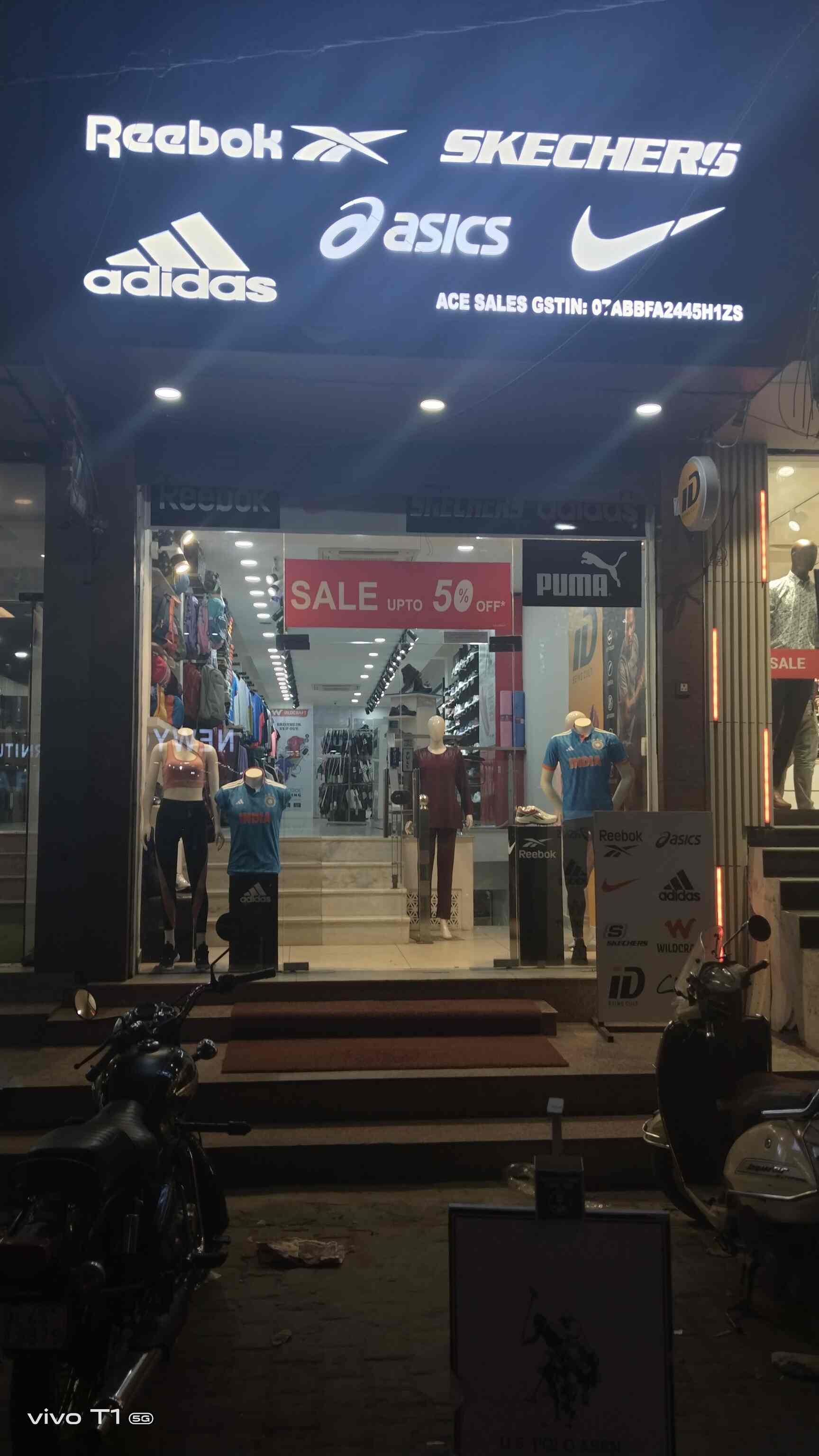 Mr Gopal in Hari Nagar,Delhi Best Sportswear Wholesalers in Delhi
