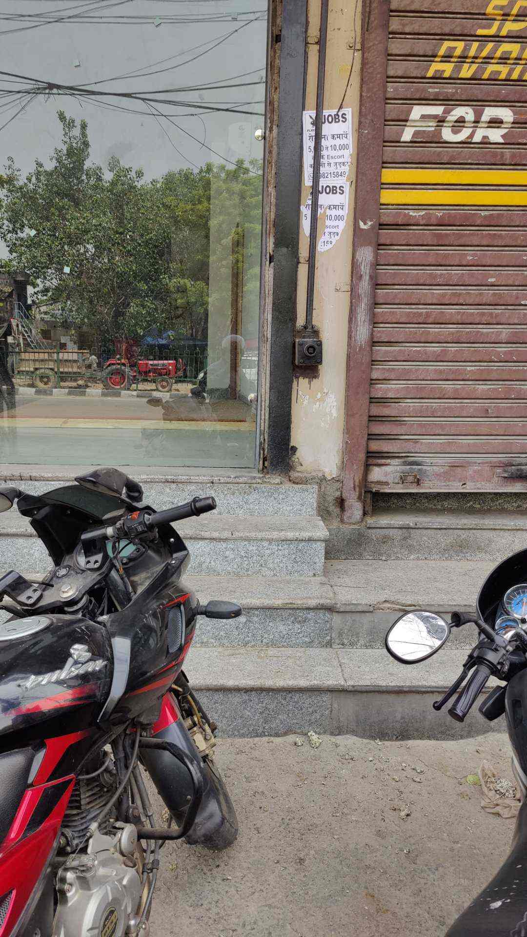 Top Washing Machine Repair Services near Laxmi Nagar Metro Station