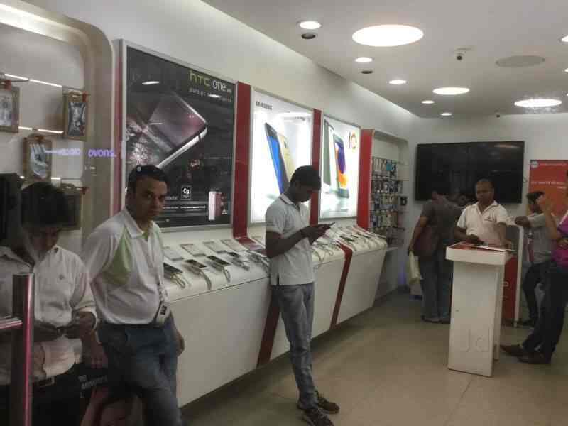 Mobiliti World in Nehru Place,Delhi Best Mobile Phone Dealers in