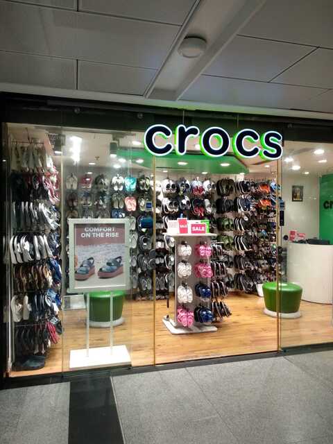 Crocs rajouri hotsell garden