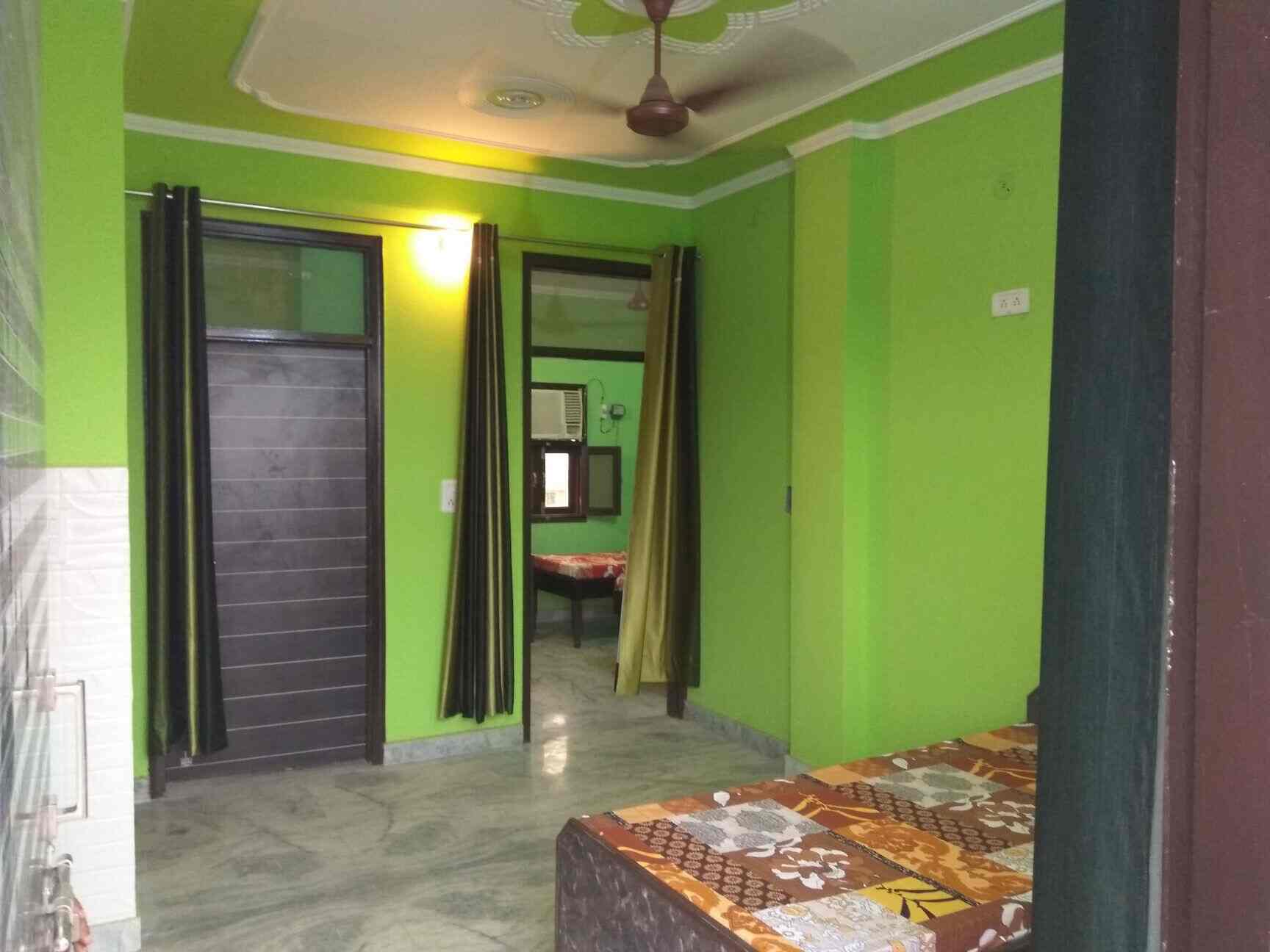 Top Paying Guest in Shaheed Chandra MargUttam Nagar