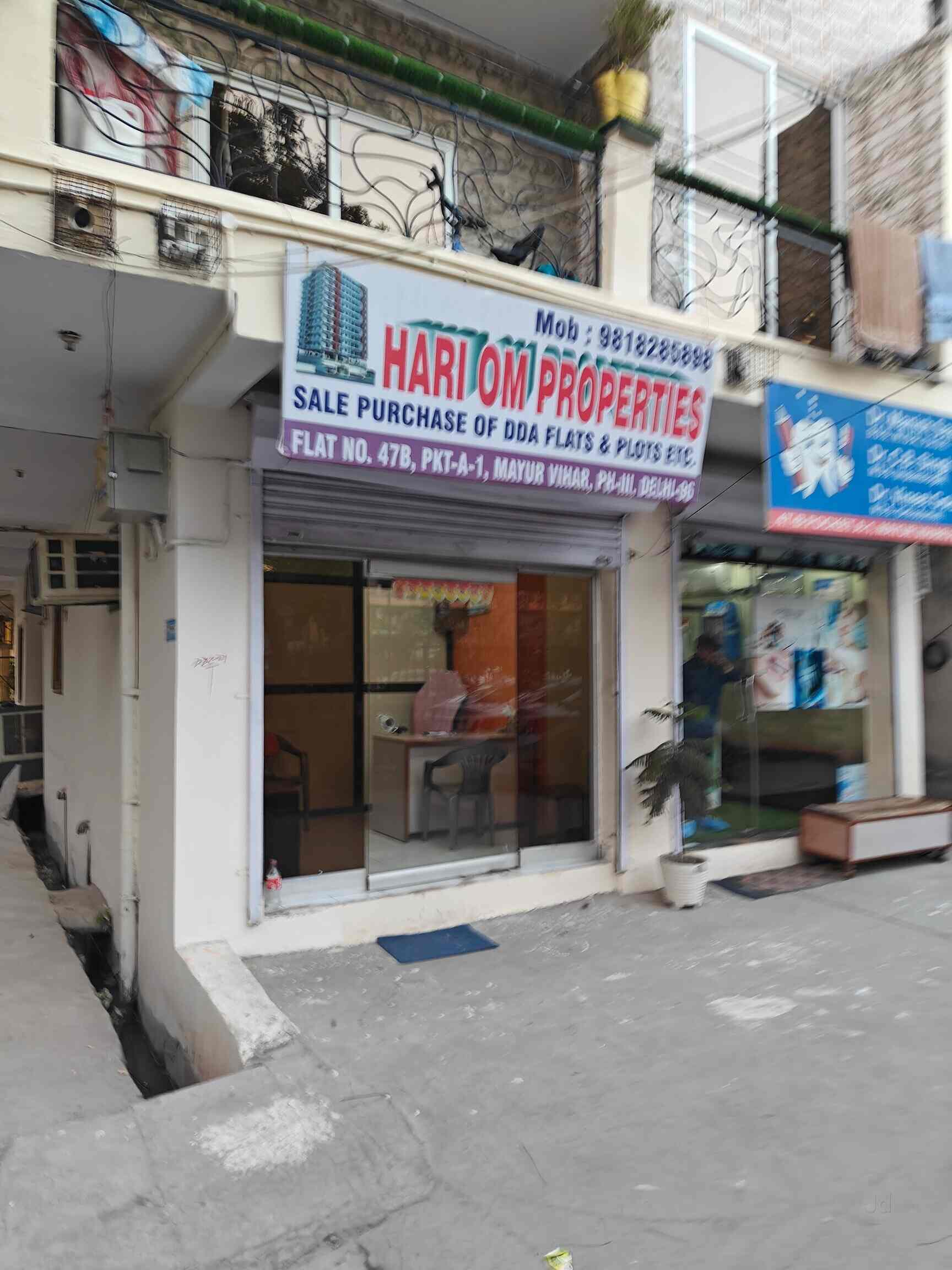 Hari Om Properties in Mayur Vihar Phase 3,Delhi Best Estate Agents For Warehouse in Delhi