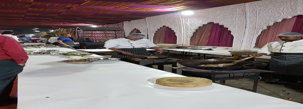 The Charcoal Grill In Dwarka Delhi Justdial