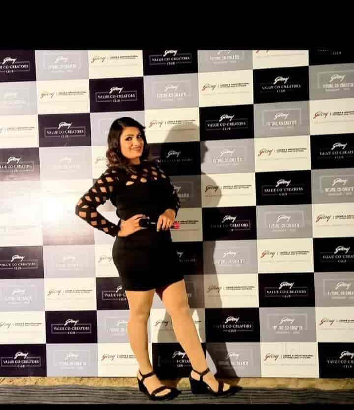 Top Female Anchors in Pandav Nagar Ghaziabad, Delhi फीमेल ांचोरस