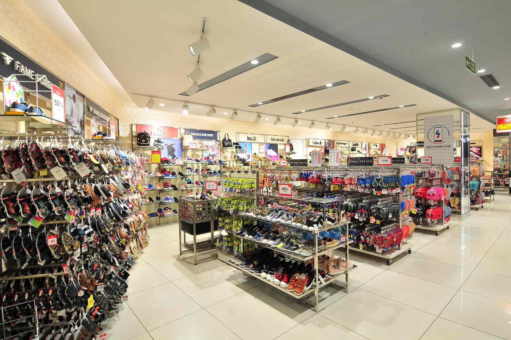 Top Sports Goods Dealers near Ambience MallVasant Kunj Best Sports